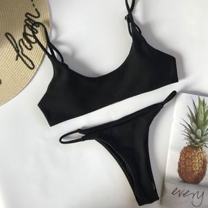 Black bikini